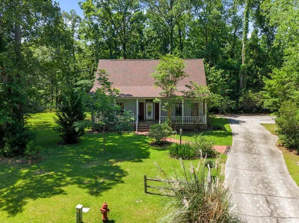 32 Windy Court, Oriental, NC 28571