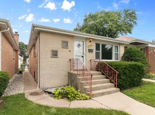 2426 Westover Ave, North Riverside, IL 60546
