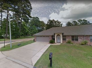 101 Rue Donahue, Pineville, LA 71360