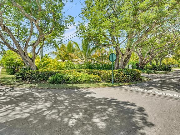 2nd image of 6200 SW 118th St
