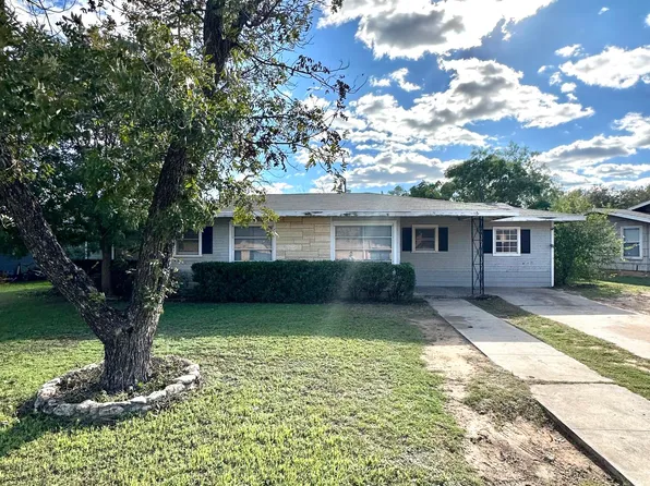 2605 Dena Dr, San Angelo, TX 76904