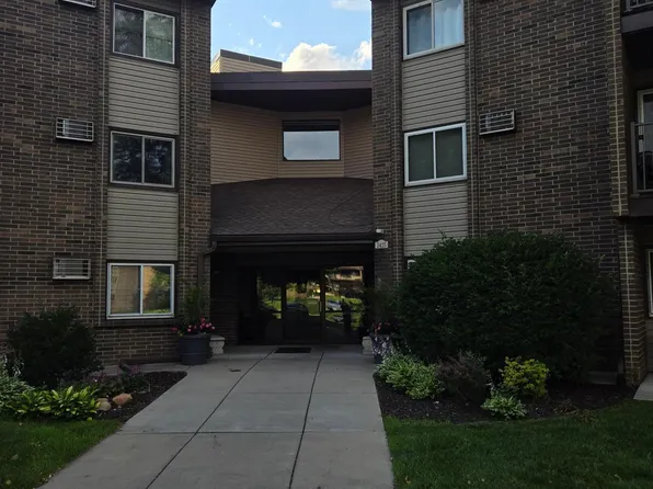 3425 Golfview Dr APT 115, Eagan, MN 55123