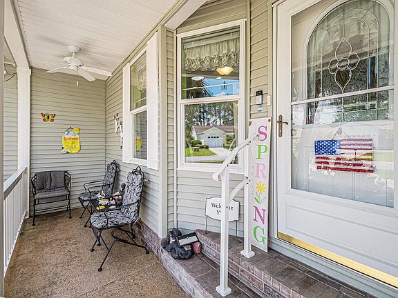 3rd image of 705 Wincrest Ct.