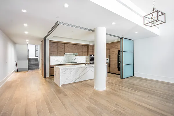 Rented by Compass | media 19