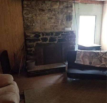 3rd image of 107 Wormwood Ln
