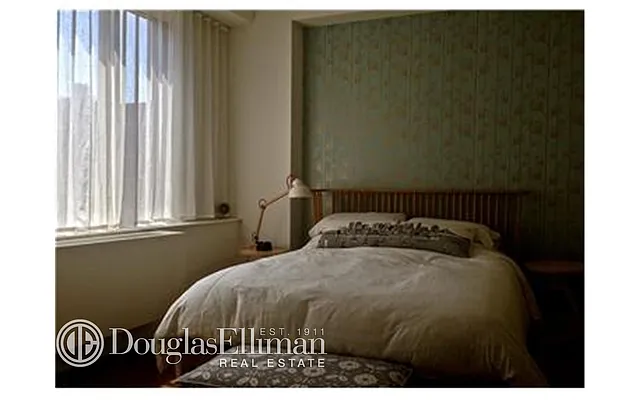 Rented by Douglas Elliman | media 4