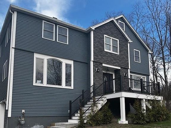 2nd image of 301 Liberty Rd