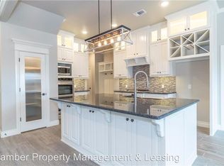 3214 Timber Shadows Dr, Norman, OK 73069
