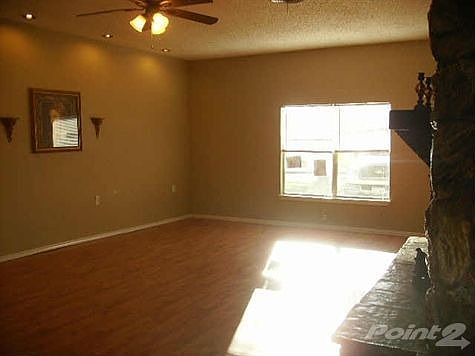 5th image of 411 Hilltop Ln