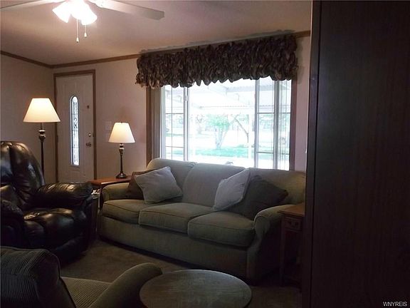 5th image of 1090 Brookwood Dr
