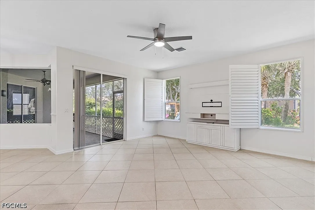 6 bed, 3.5 bath, 3724 sqft, $3,500 — Photo 4