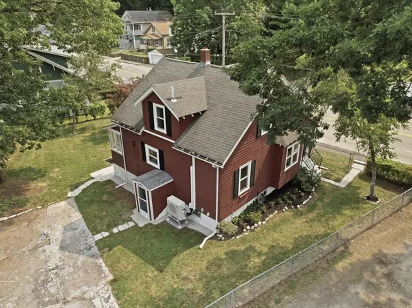 365 Lake Ave, Worcester, MA 01604