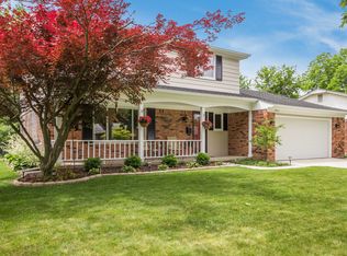 35043 Wood St, Livonia, MI 48154