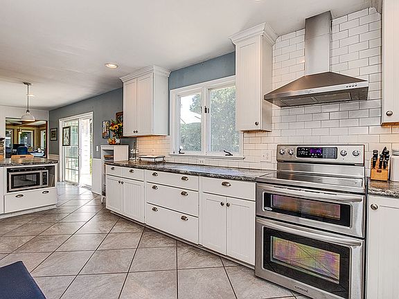 soft close cabinets