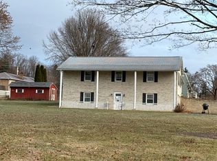 12150 Bayer Dr, Waynesboro, PA 17268