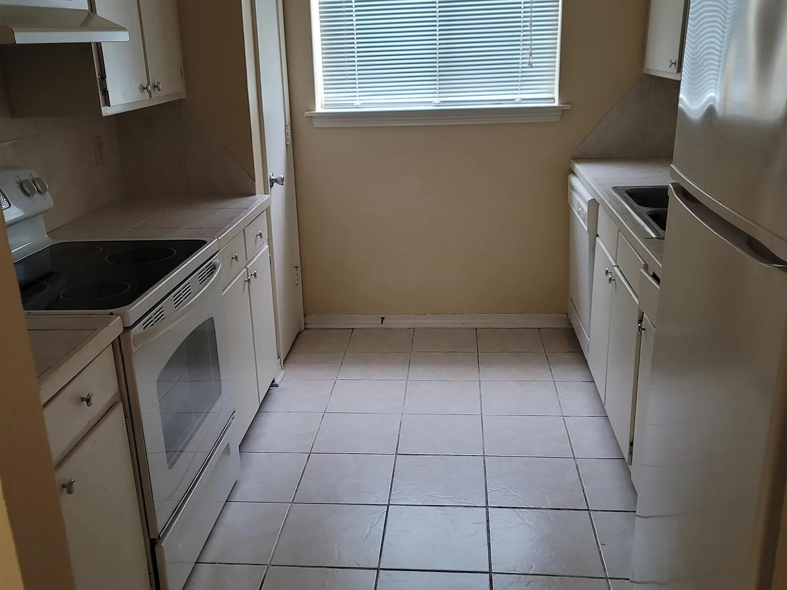 2 bed, 1088 sqft, $1,250 — Photo 3