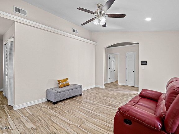 5th image of 13188 Kestrel Ave