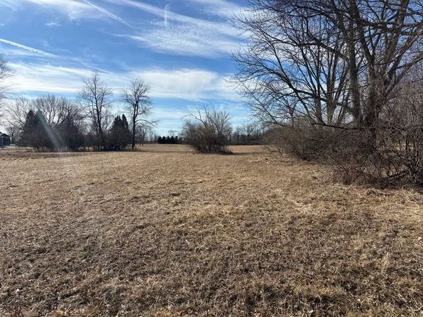 651 Lake Wildwood Dr, Varna, IL 61375