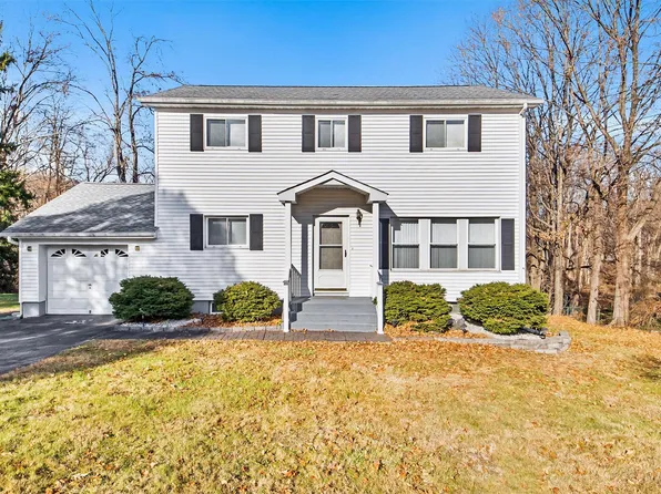 8 Priscilla Court, Cortlandt Manor, NY 10567