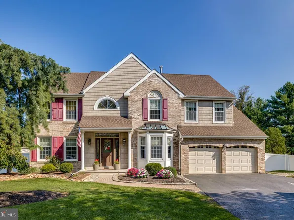 13 Browning Ct, Medford, NJ 08055