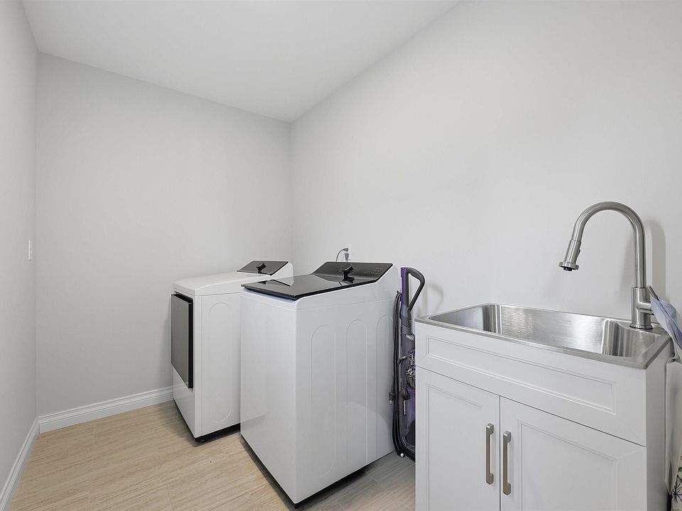 27615 Maryjane Ln E, photo 30