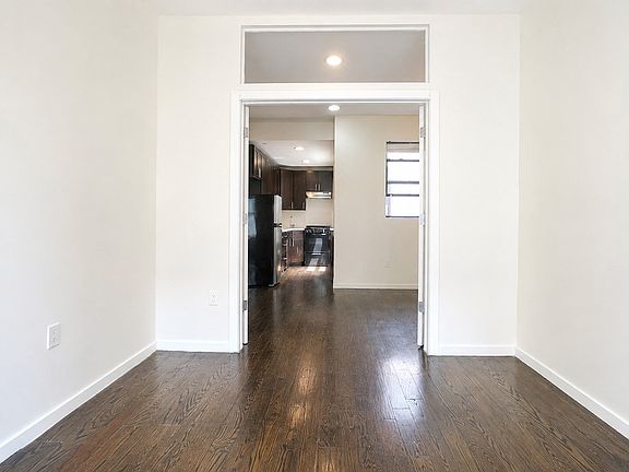 3rd image of 950 Nostrand Ave #2R