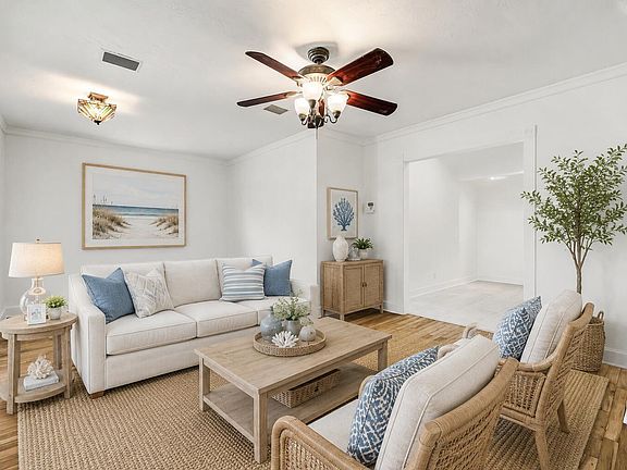 3rd image of 1432 NE 2ND Avenue