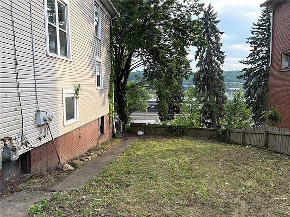 3rd image of 580 4th Ave