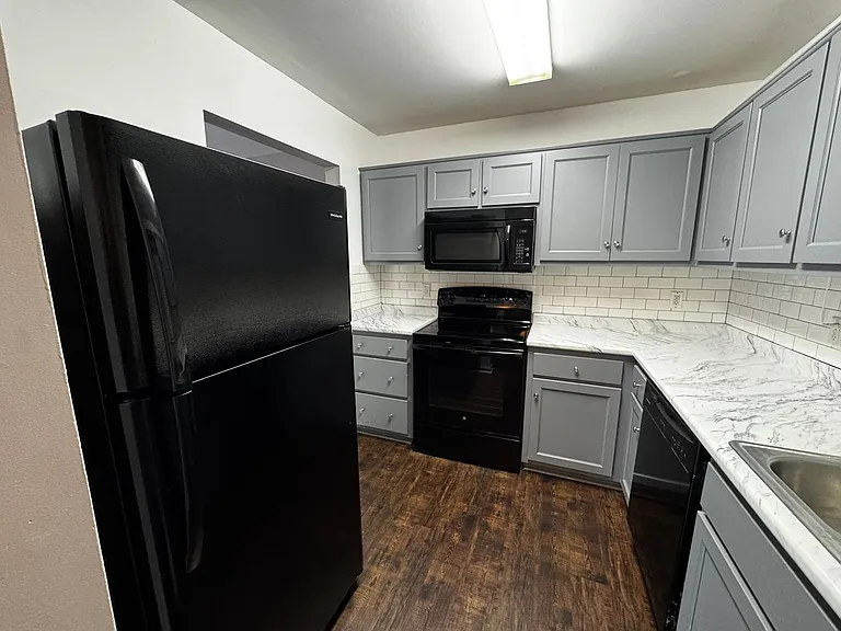 46 Sagebrush Apts — Photo 11