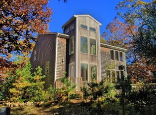 5 Coral Ave, Oak Bluffs, MA 02557