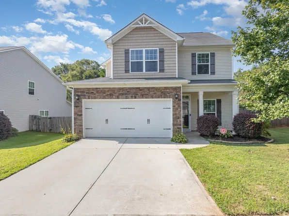 214 Rivers Edge Cir, Simpsonville, SC 29680