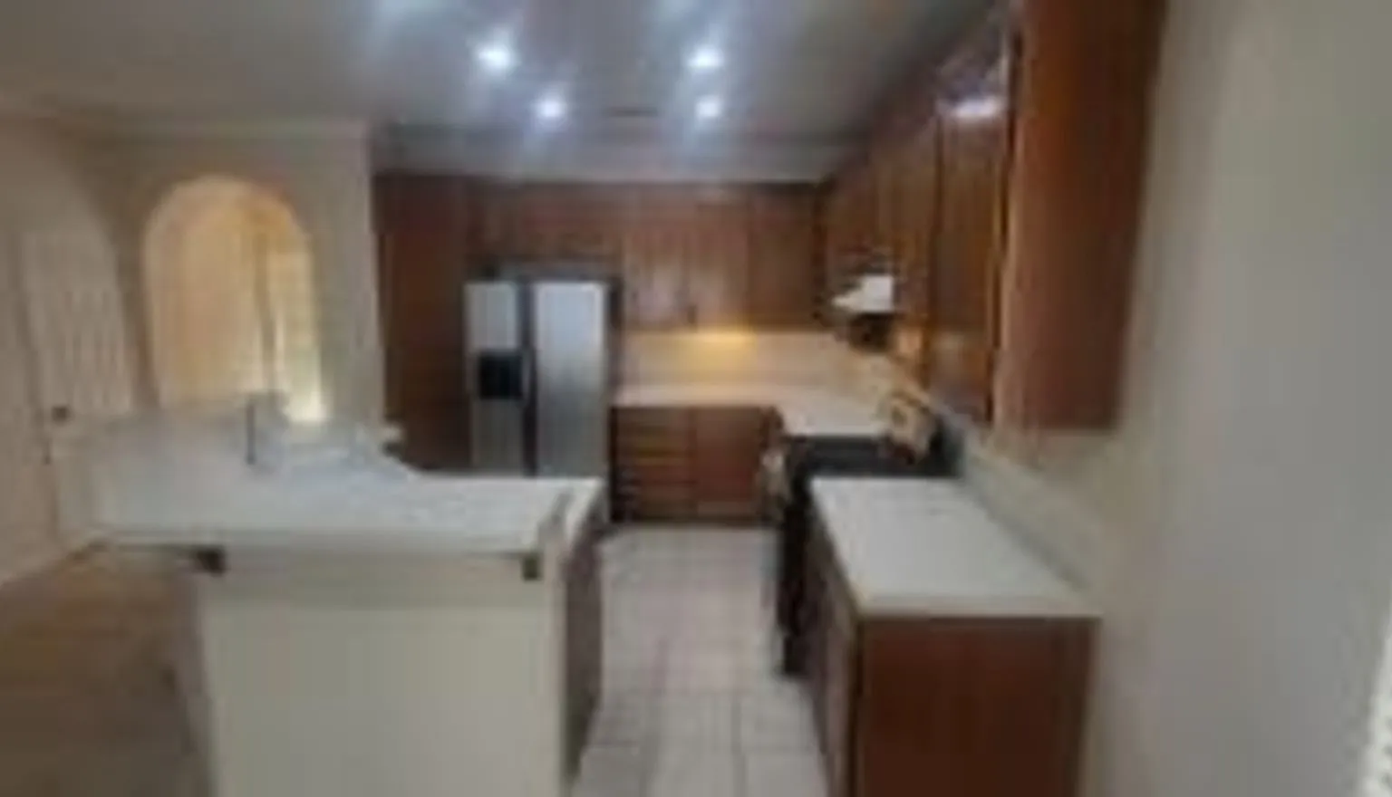 Single Story 3 Bedroom in Paseo Del Sol — Photo 2