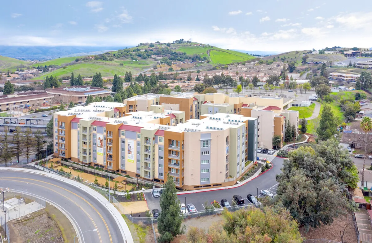 Building Photo - Latitude 37