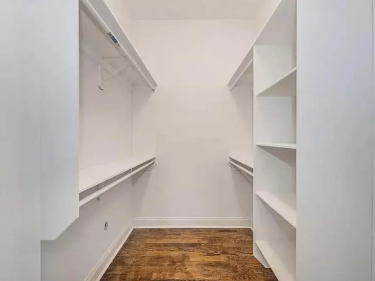 743 Park Ave #301 — Photo 3