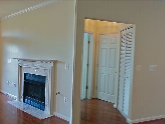 5th image of 2710 Bellforest Ct APT 209
