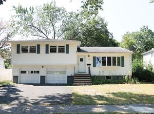 25 Huck Rd, Bloomfield, NJ 07003