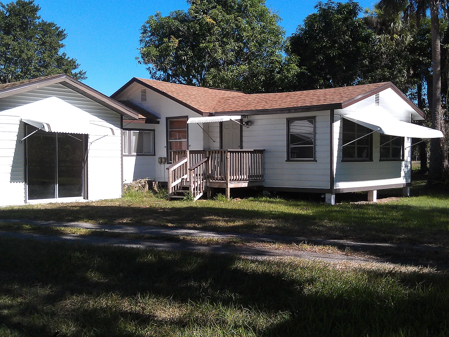 4 bed, 2000 sqft, $1,495 — Photo 1