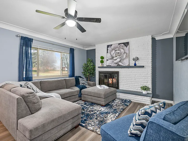 5853 Benalex Dr — Photo 10