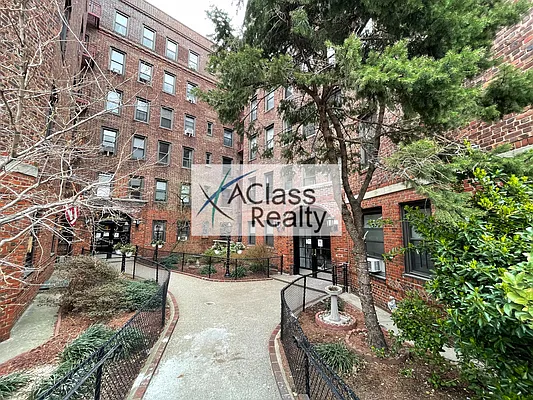 Rented by A Class Realty International | media 29