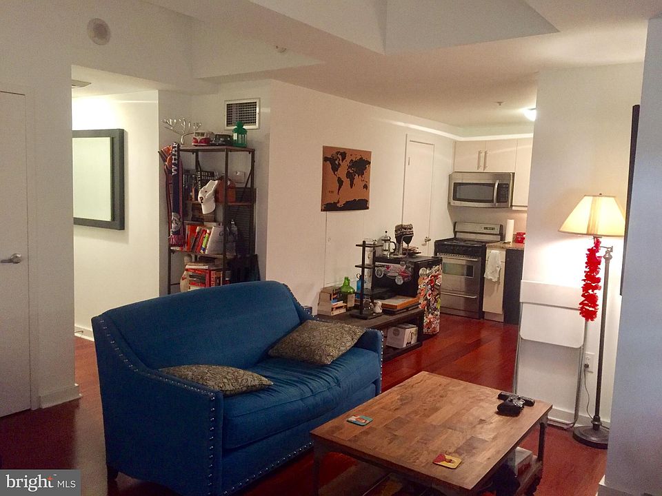 1st image of 219-29 S 18th St #422