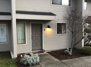 1309 Maple Leaf Ct APT 3C, Medford, OR