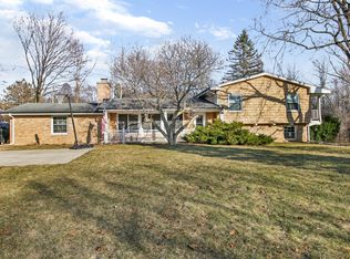 2350 S Root River Pkwy, Milwaukee, WI 53227