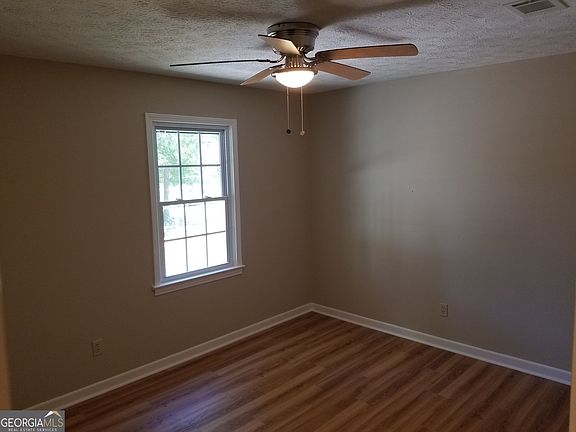 5th image of 923 Old Summerville Rd NW