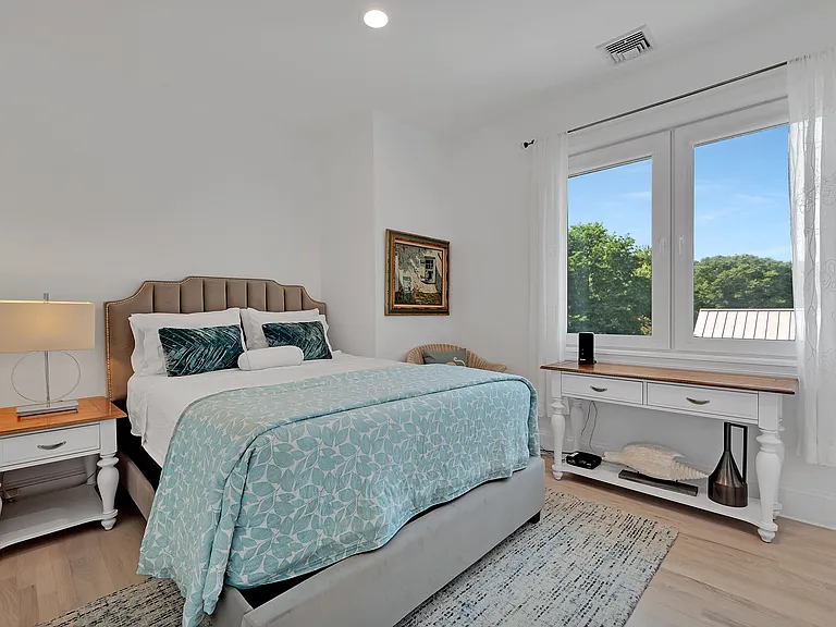 131 Flying Point Rd — Photo 24