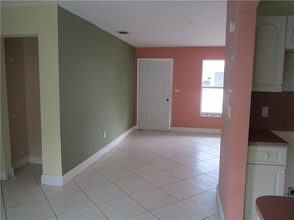 4th image of 18120 NW 47th Ave