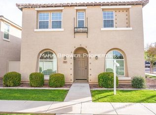 974 S Wallrade Ln, Gilbert, AZ 85296