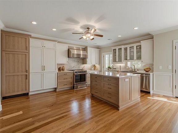 4th image of 14757 Oak Ct