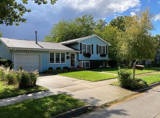 1801 Taft Dr, Normal, IL 61761