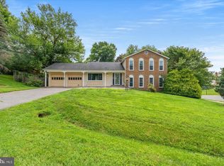 12028 Apple Knoll Ct, Gaithersburg, MD 20878