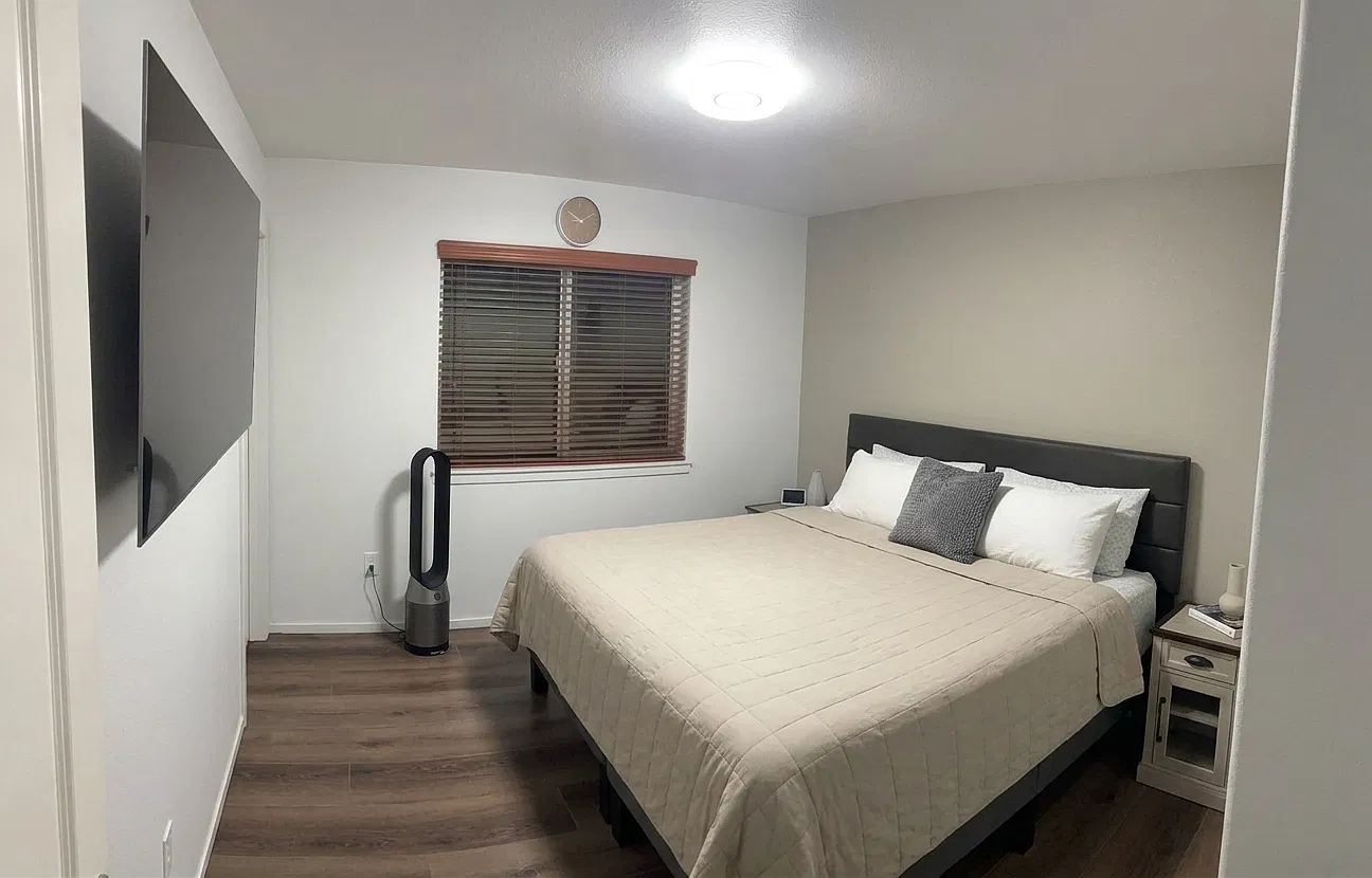 4 bed, 1505 sqft, $3,799 — Photo 3